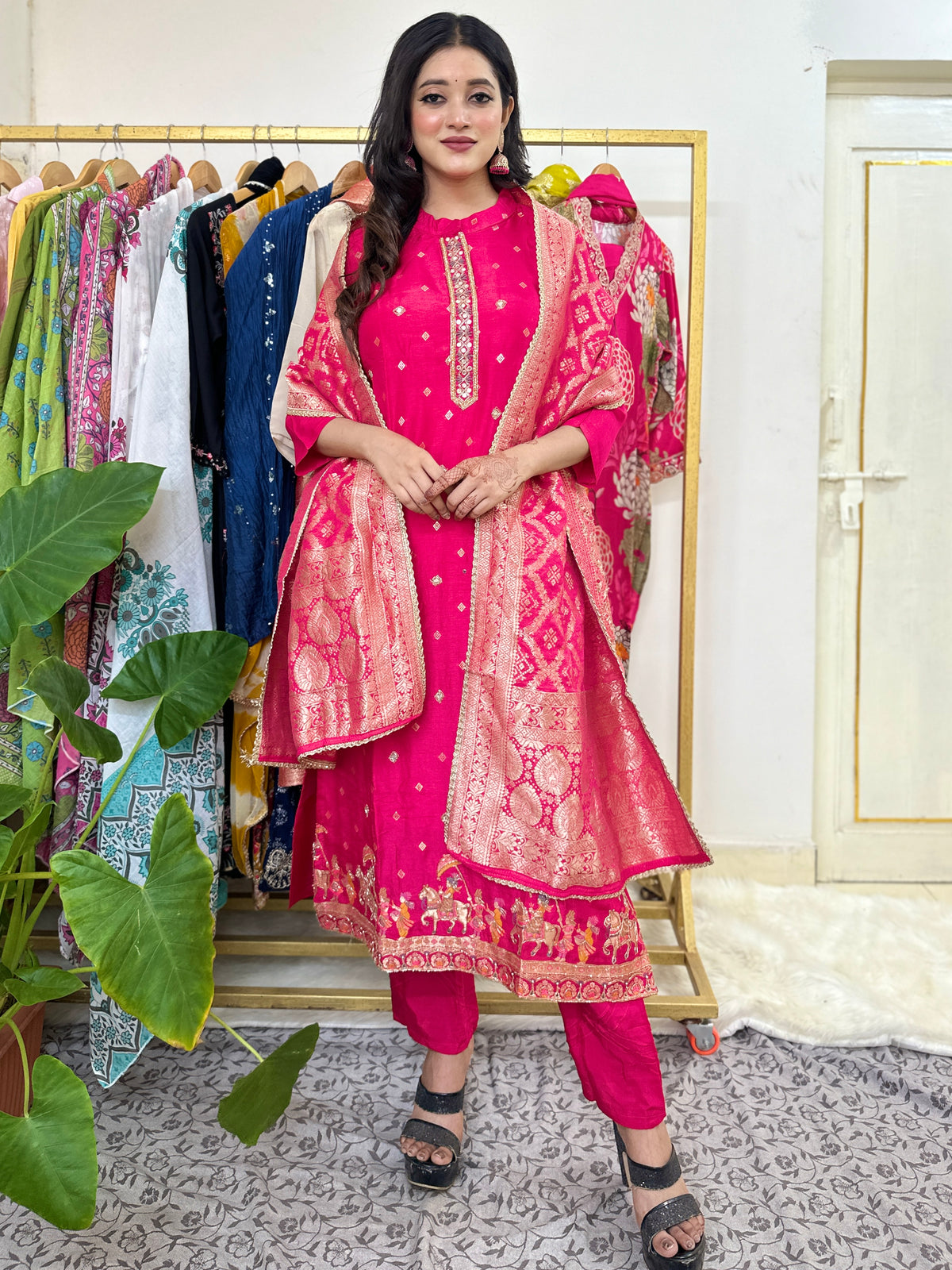 Pink Ghoda Palki Handwork Kurta Set