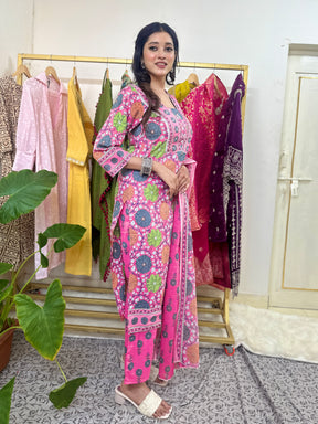 Pink Floral Printed Cotton Straight Fit Kurta Set